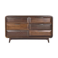 **Moderne Houten Dressoir met Gehaakte Handgrepen**